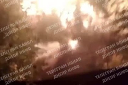 Взрыв склада ВСУ после российских ночных ударов попал на видео