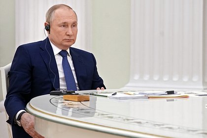 Кремль заявил о готовности Путина к диалогу с Макрону