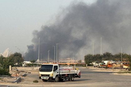 В порту Абу-Даби рядом с круизным лайнером упала ракета