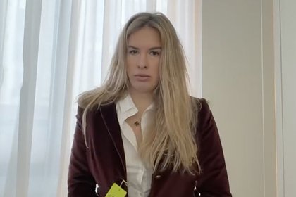 Российскую спортсменку на коляске уронили в аэропорту Турции