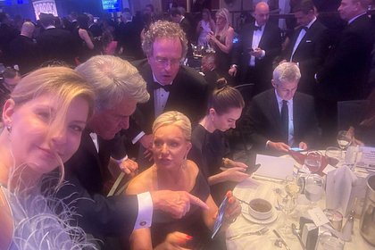 Военкор отреагировал на фото украинского посла в США под столом