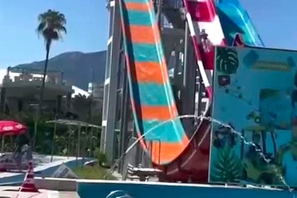 Россиянка получила сильные гематомы на водной горке в Турции