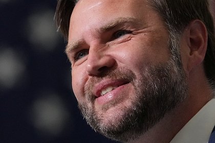 Вице-президент США «подработал» барменом