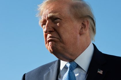 Бывшая «Мисс Швейцария» обвинила Трампа в изнасиловании. Что известно об этом и других секс-скандалах с президентом США?
